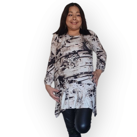 Cleo Womes Medium Floral Tunic Top - Picture 7 of 15